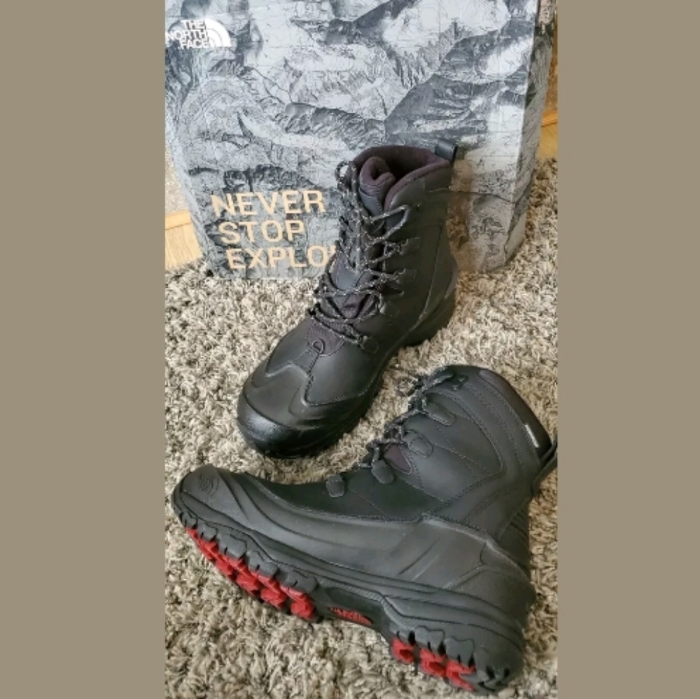 The North Face Black Chilkat Evo Waterproof boots - Picture 1 of 4